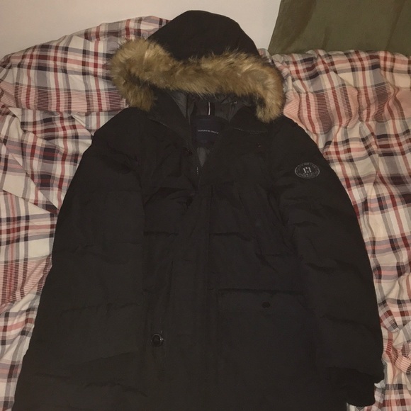 Tommy Hilfiger coat. - Picture 1 of 3